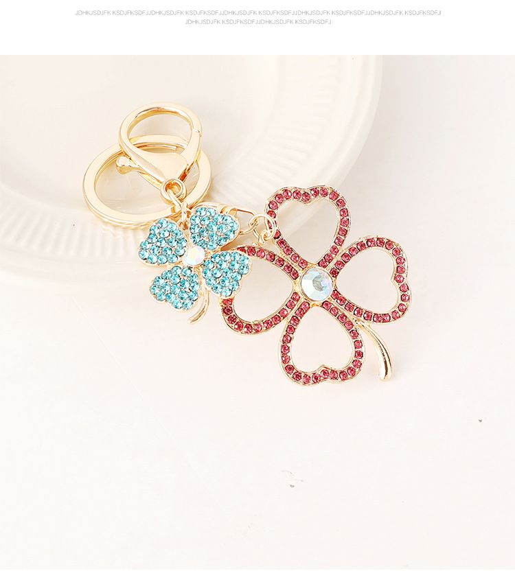 Inlaid Diamond Creative Four-Leaf Clover Exquisite Bag Luxury Style Keychain Pendant Alloy Four Flowers_voghion.com