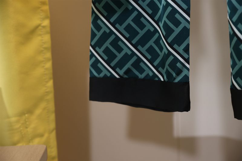 Damen Nachtwäsche Seide Hosenträgerrock Nachthemd Zweiteiliger Pyjama Home Kleidung Großhandel_voghion.com