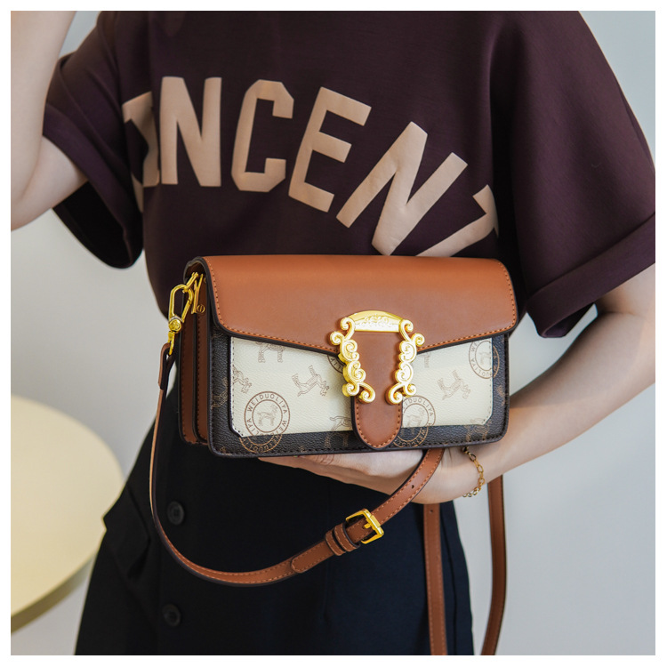 Grenzüberschreitende Tasche Damentasche 2023 neue einfache Mode Retro-Druck Schulter Umhängetasche kleine quadratische Tasche Bacchus-Tasche_voghion.com
