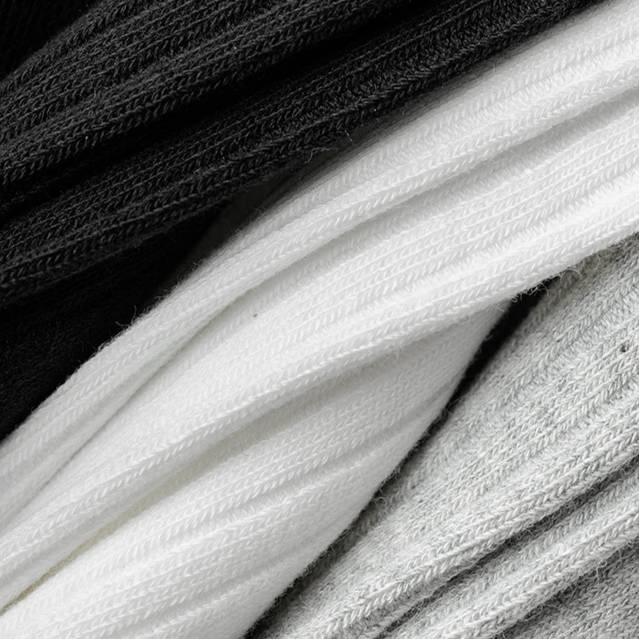 Crew-Socken Herbstliche schweißabsorbierende Baumwollsocken Doppelnadel-Mittelschlauchsocken Business-Casual-Socken Schwarz-Weiß-Grau All Match Short Tube Socks_voghion.com