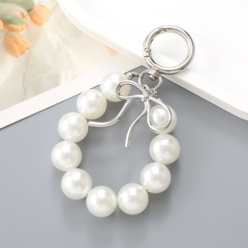 INS Korean Jewelry New Pearl Chain Phone Car Keychain Pendant Fashion Versatile Bag Decoration Ornament_voghion.com