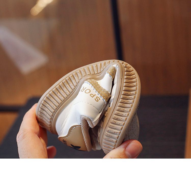 2024 Herbst Kinder Board Sport Jungen koreanische Version weiche Sohlen Freizeitschuhe, Mädchen weiße Schuhe_voghion.com