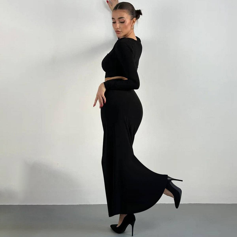 Plissierte zweiteilige Sets für Damen-Outfits mit Rundhalsausschnitt, unregelmäßigen Tanktops und langem Freizeitrock für Damenpartys_voghion.com