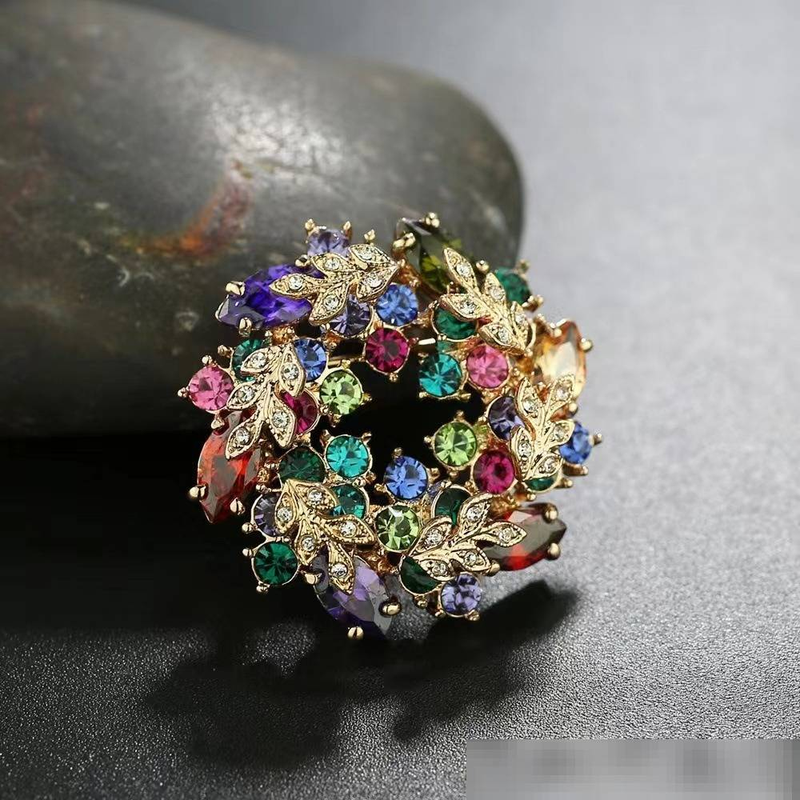 Women's Jewelry Angel Wreath Brooch Female Simple Fashion Personality Bauhinia Crystal Brooch Versatile Atmosphere Suit Pin Small_voghion.com
