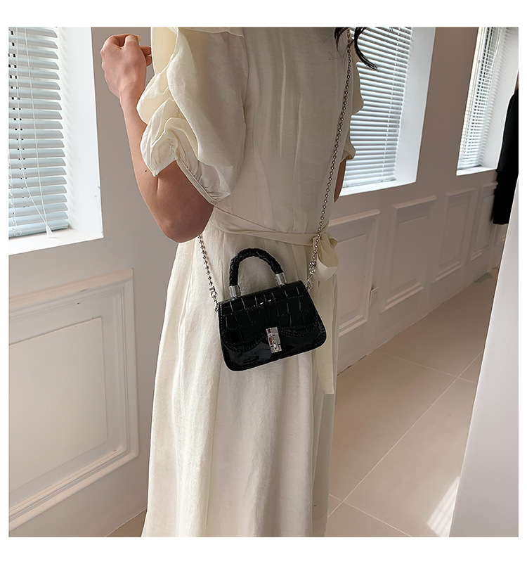 Piiriülene tekstuuriga väike kott 2023. aasta suvine uus ketiga kott mini käekott kivimustriga õlakott naistele_voghion.com