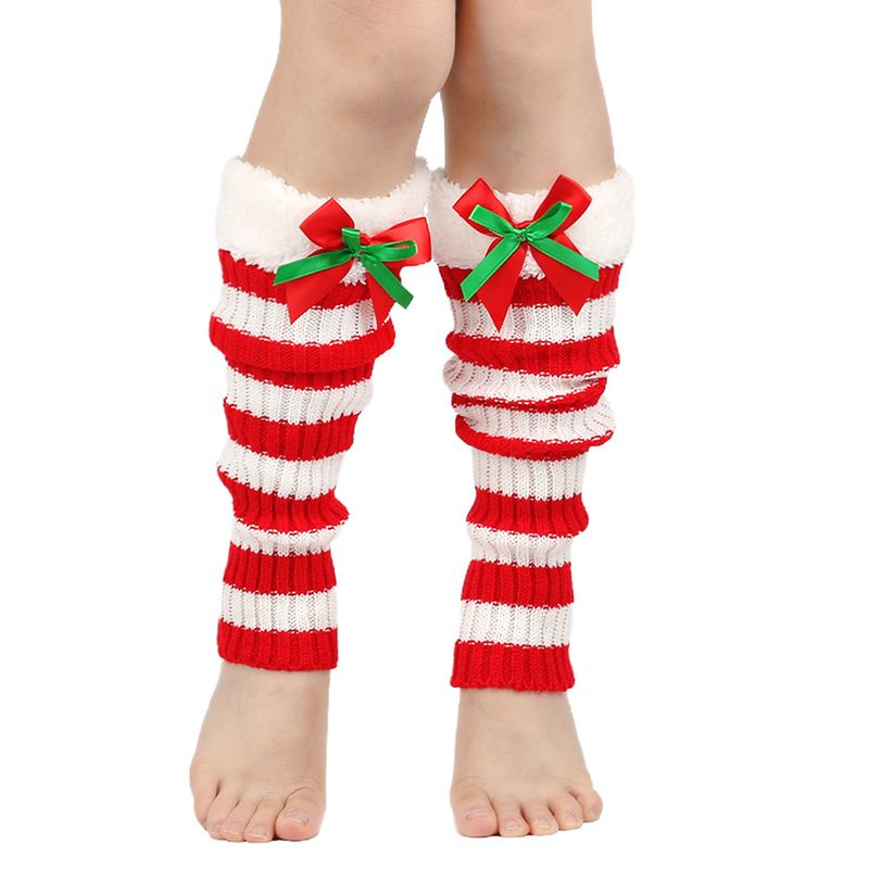 avec des chaussettes de Noël en velours pour femmes, des protections chaudes en tricot pour les jambes et les pieds, des chaussettes poilues à nœud papillon_voghion.com
