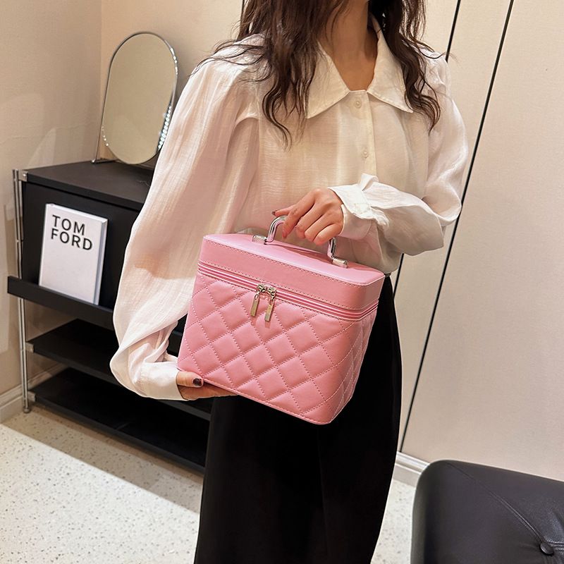 La nuova borsa con filo ricamato Ling Grid di Internet Celebrity del 2023 lavorerà insieme per migliorare il senso di_voghion.com