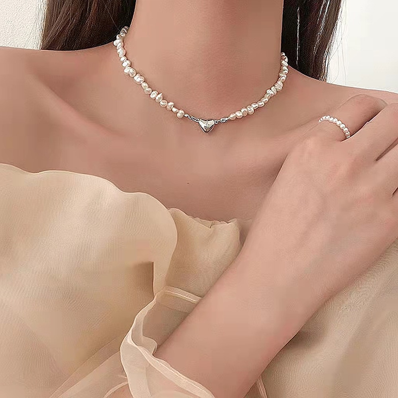 Hot sales SUMENG Korean Pearl Chain Choker Necklace Magnetic Heart Pendant for Women Girls 2024 Fashion Jewelry Bridal Engagement_voghion.com