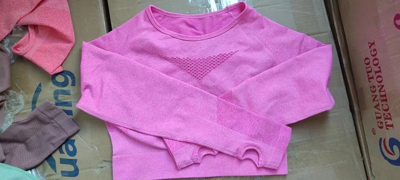 Op voorraad Europese en Amerikaanse holle yogabroeken met hoge sterkte, outdoor fitness, strakke broek met hoge taille en lange mouwen_voghion.com