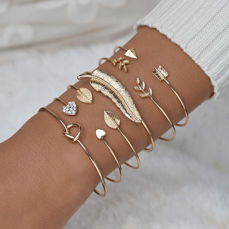 Accessori Bracciale alla moda a forma di cuore con diamanti intarsiati e cuore di pesca, set da 6 pezzi_voghion.com