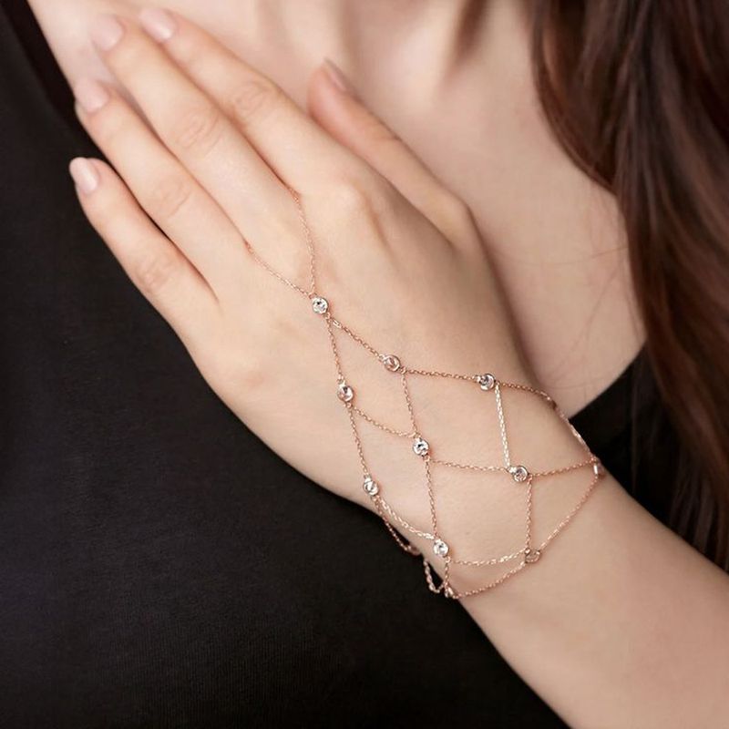 New Mesh Full Fashion Personality Niche Design High-end Inlaid Diamond Summer Back-of-Hand Chain_voghion.com