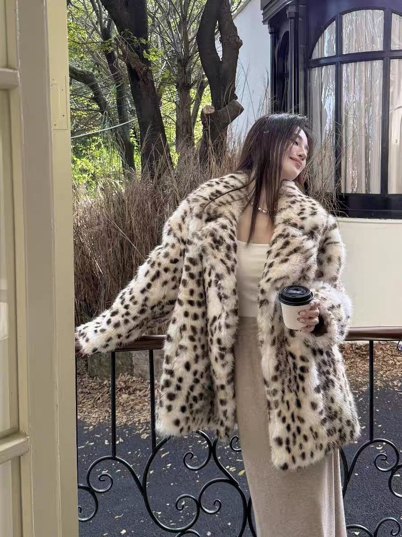 Kunstfuchsfell Leopardenprint Ledermantel für Damen - Neuer Stil, dicker und umweltfreundlicher Lederfell Mittellanger Kragenmantel, Winteraccessoire_voghion.com