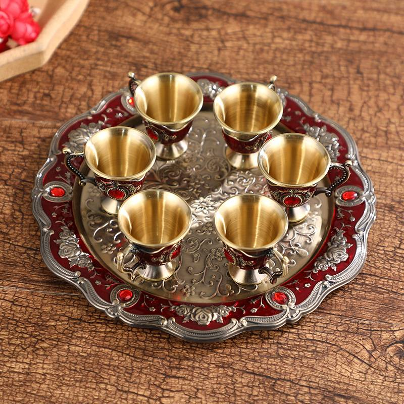 Home Meubels Licht luxe retro kleine wijnset robijn ingelegde legering wijnset hotel banket wijnpot wijnglas_voghion.com