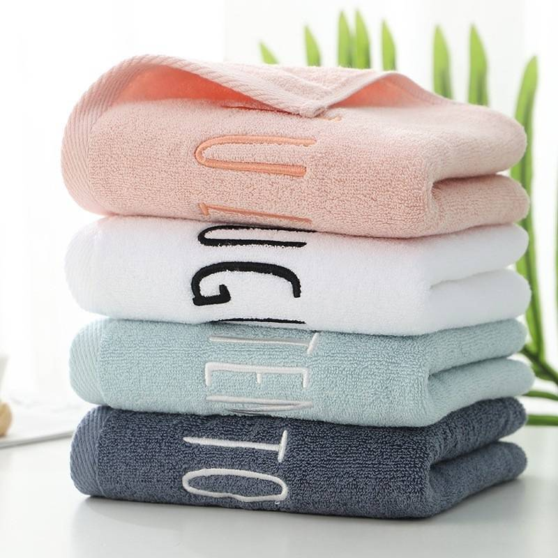 Individuell besticktes Monatshandtuch – 100 % Baumwolle, personalisierte Buchstaben und Logo, Weiß/Grau und weitere Farben, weiches Gesichtshandtuch_voghion.com