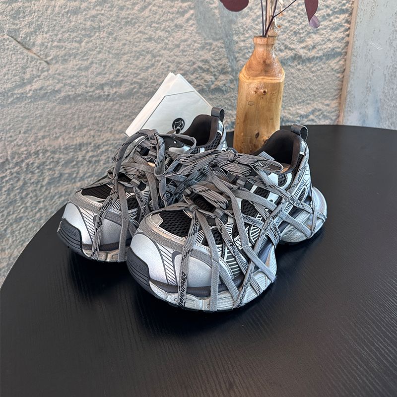 Cinturino con suola spessa a ragnatela per papà e bambina, rete traspirante retrò, scarpe sportive da strada esplosive con cinturino incrociato super hot_voghion.com