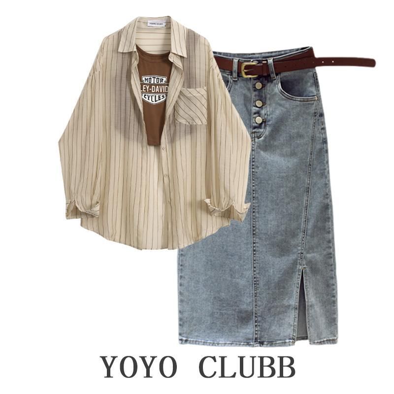 Sommer-Outfit für Frauen 2025 Neues lässiges gestreiftes Sonnenschutzhemd im koreanischen Stil mit geschlitztem Jeansrock, dreiteiliges Set_voghion.com
