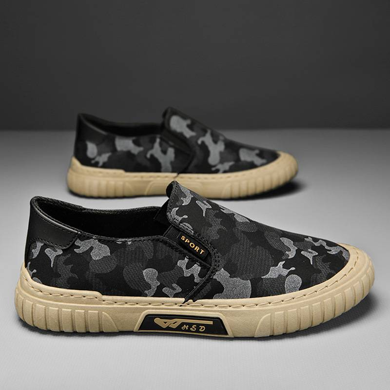 Herren-Slipper aus Camouflage-Canvas – Atmungsaktive Freizeit-Sneaker für den Sommer, Peking-inspirierte Halbschuhe mit bequemem Design_voghion.com