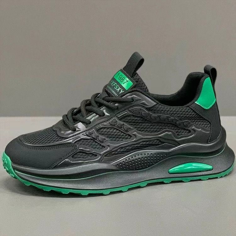 Sommer Neue atmungsaktive Mesh-Schuhe mit dicker Sohle, die die Höhe erhöhen, weiße leichte und vielseitige, lässige, trendige Papa-Schuhe_voghion.com