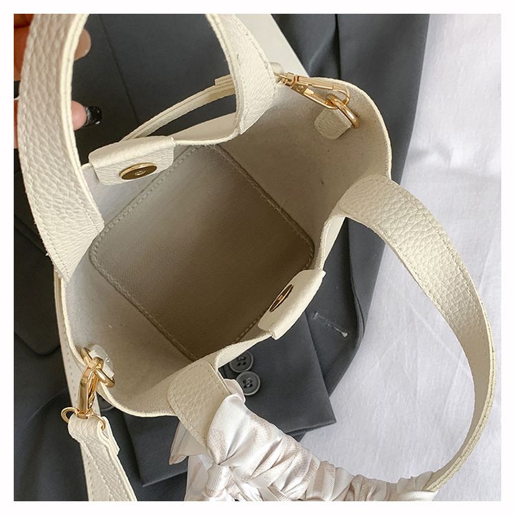 Korean popular 2024 new handbag, mother silk scarf, bucket bag, high-end versatile single shoulder simple crossbody bag_voghion.com