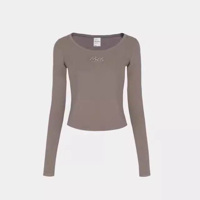 Retro Off-Shoulder T-Shirt Women's Long Sleeve Slim Fit Cropped Top American Vintage Style Basic_voghion.com