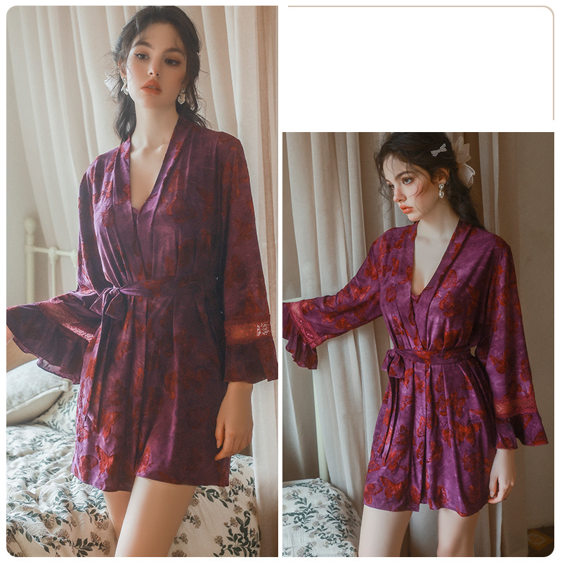 Ensemble de vêtements de nuit à col en V et bordure en dentelle à imprimé papillon, avec buste rembourré et peignoir - Tissu en soie de lait doux, confortable et respirant_voghion.com