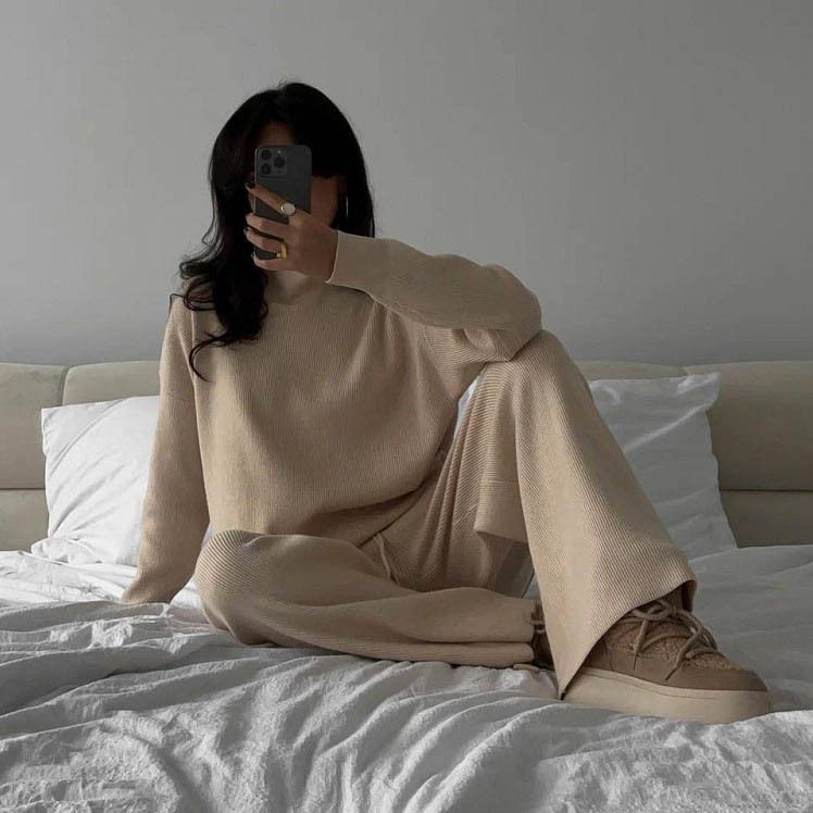 Women's High-Neck Knit Sweater & Pants Set - Long Sleeve Solid Color Lounge Outfit, Elegant Two-Piece Ensemble (Black/Beige, S/M/L/XL)_voghion.com