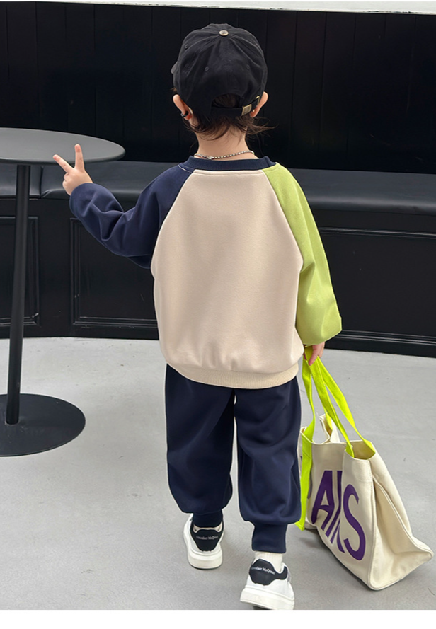 Dětské oblečení Malé a střední děti, ležérní volný módní top s písmeny, módní sada dvou sad_voghion.com