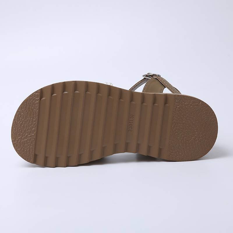 "Library Ghost - Fluisterstille leren pageturnersandalen" (voor een rustige, luxe uitstraling)_voghion.com