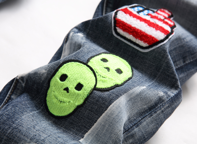 Men's Elastic Slim-Straight Jeans With Hand-Painted Full White Paint Finish, Washed Effect & Custom Towel Embroidery Badge_voghion.com