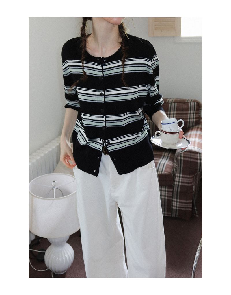 Farbig gestreifte Strickjacke aus weicher Kaschmirmischung für Damen_voghion.com