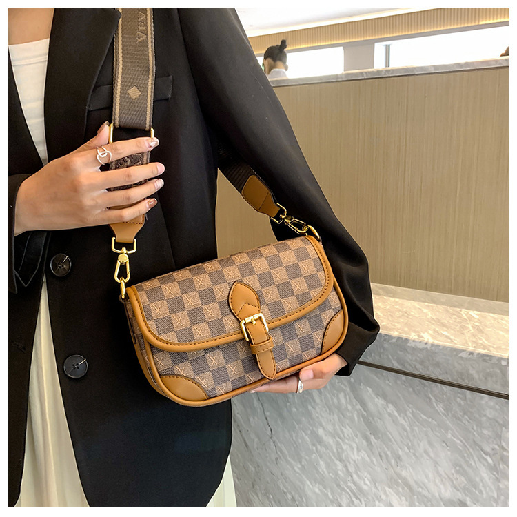 2023 Classic Plaid Stick Bag Versatile Stick Bag Single Shoulder Bag Cross Shoulder Women's Small Square Bag_voghion.com