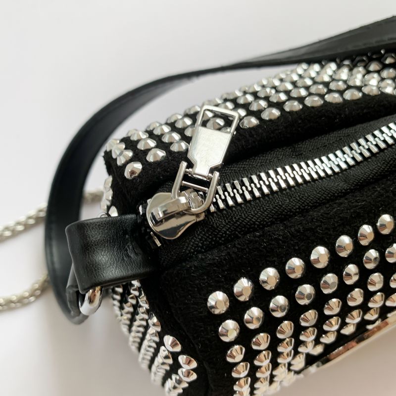Bolso de hombro de lujo para mujer, con superficie brillante de metal, letras tachonadas, gran capacidad, cremallera, correa ajustable, multifunción, para uso diario, 17,5 x 7 x 10,5 cm._voghion.com