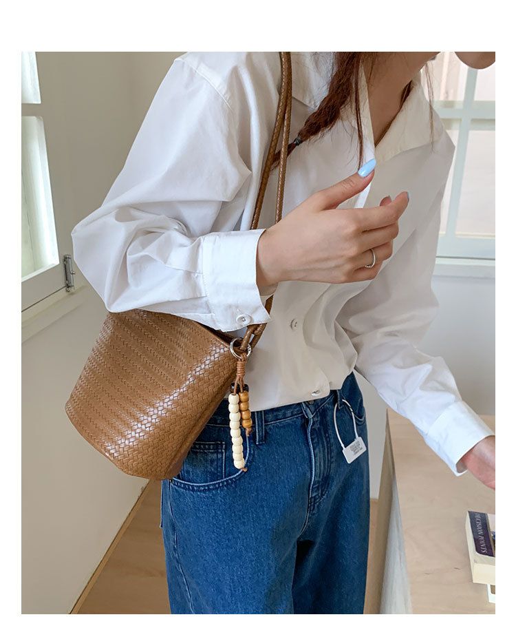 Borsa a secchiello con motivo intrecciato per donna 2025, nuova borsa versatile alla moda, borsa a tracolla casual da pendolare_voghion.com