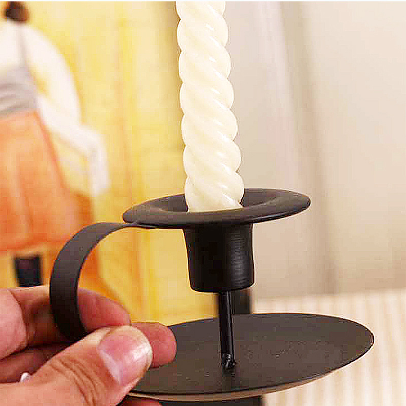 Ornamenti per portacandele da tavolo da pranzo in ferro in stile europeo, accessori per la casa transfrontalieri, oggetti di scena per cene a lume di candela, portacandele_voghion.com