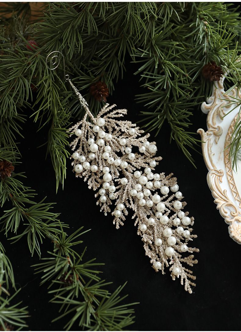 Ornements de Noël en forme de feuille de pin en plastique orné de perles couleur champagne doré – Décoration élégante et irrégulière à suspendre pour décorer votre sapin et votre intérieur pendant les fêtes._voghion.com