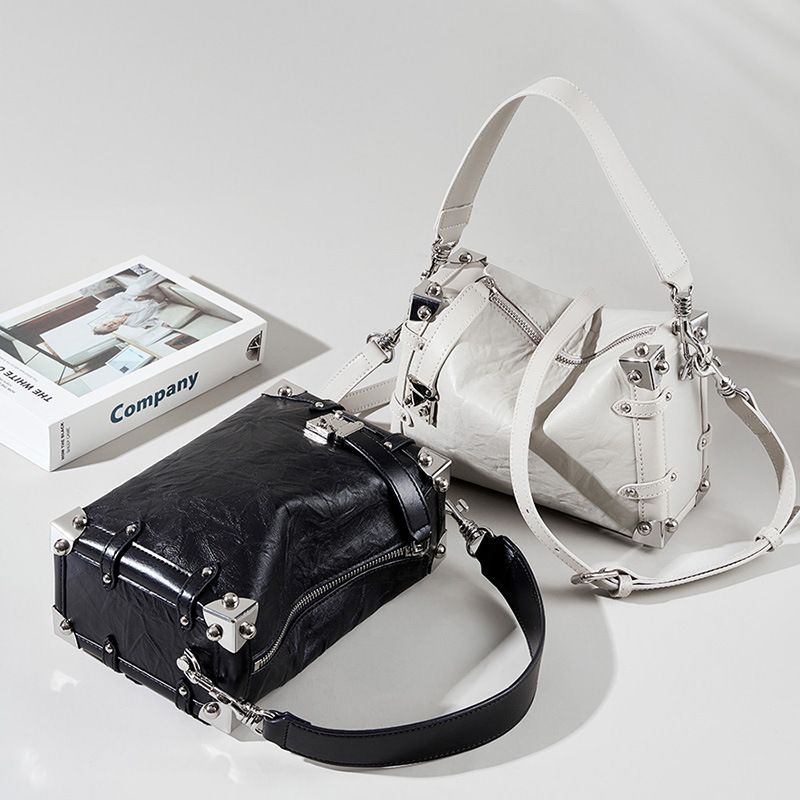 2025 Naisten nahkalaukku, Soft Box Head Layer Crossbody -laukku_voghion.com
