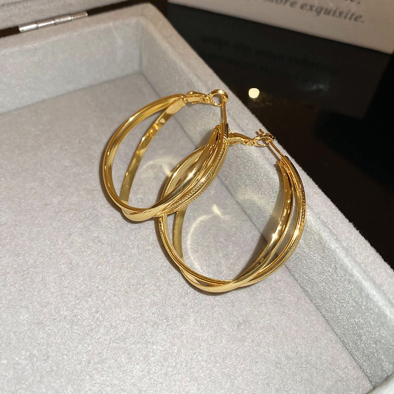 Silver Needle Cross Hollow Geometric Earrings Metal Design Earrings European And American Light Luxury Fashion Earrings_voghion.com