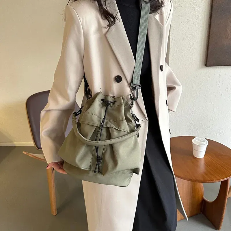 1 Borsa a secchiello con tracolla e tracolla dipinta a mano, grande capacità, da donna, a cascata, 250314l_voghion.com