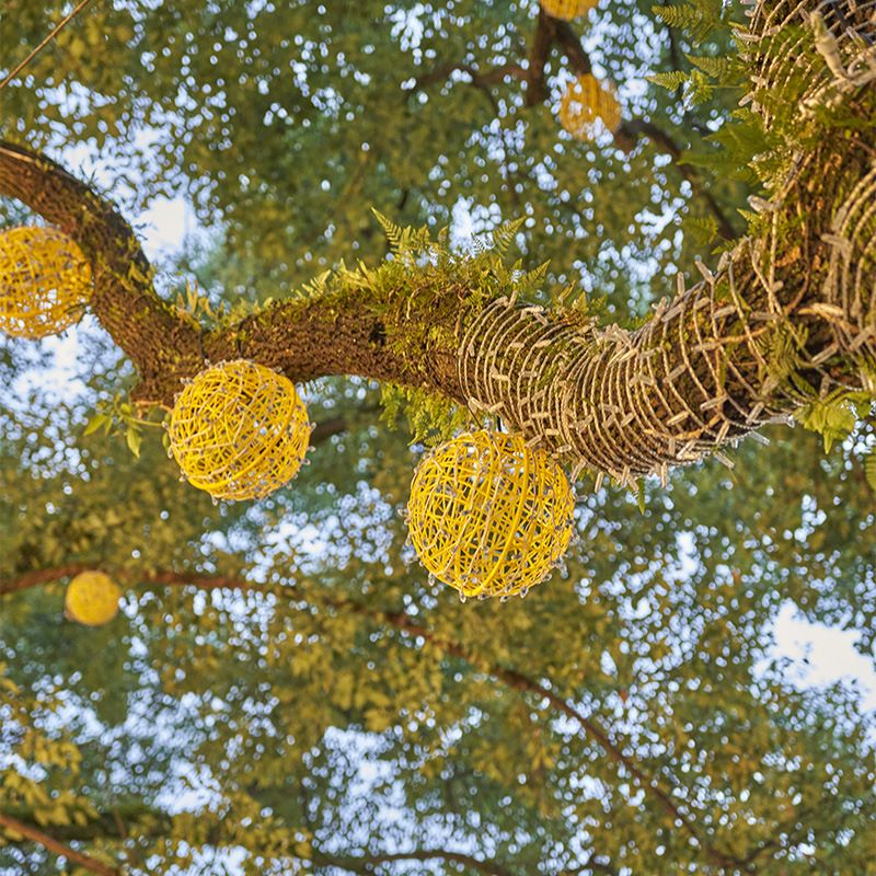 Luces esféricas colgantes impermeables para decoración navideña exterior: luces LED blancas cálidas para árboles, jardines e iluminación festiva._voghion.com