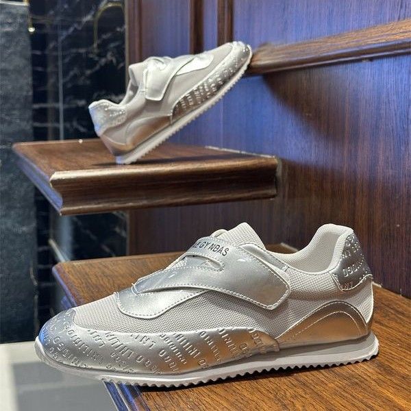 2026 Modne buty do biegania dla młodzieży/mężczyzn ze sztucznej skóry, z niskim stanem i paskiem na rzep, oddychające, antypoślizgowe, odporne na zużycie_voghion.com