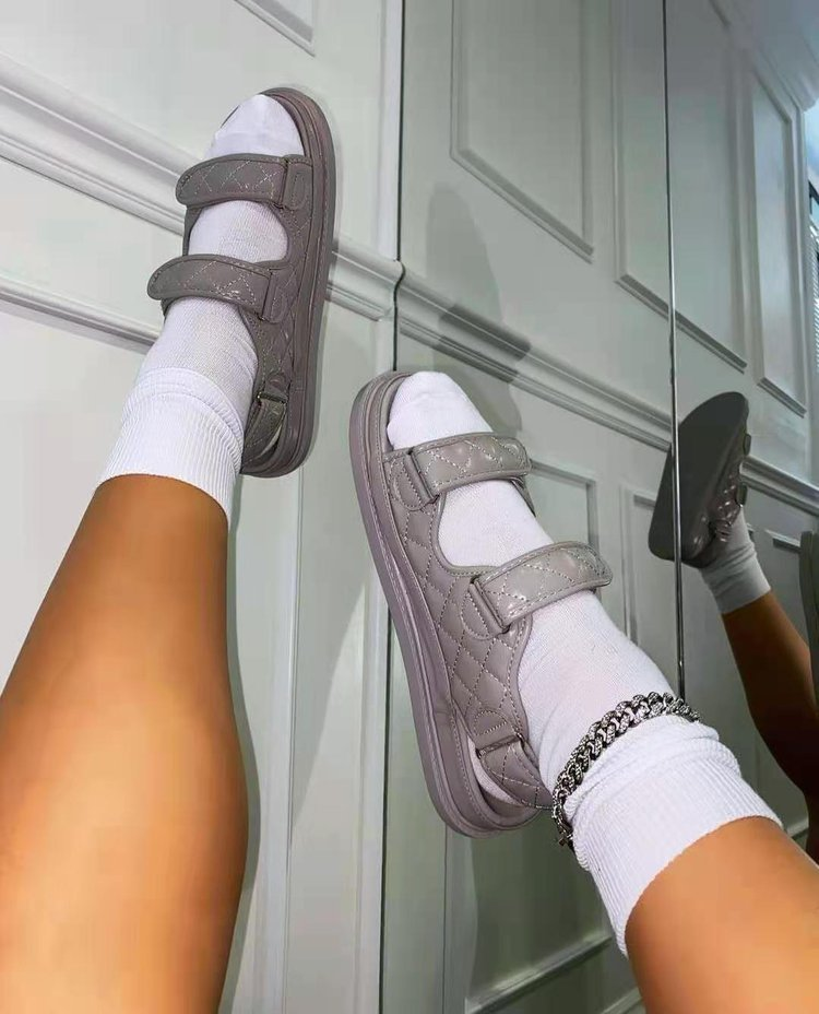 Sandalias de velcro de estilo fragante pequeño y suela blanda de tacón medio para mujer, sandalias de playa de gran tamaño_voghion.com