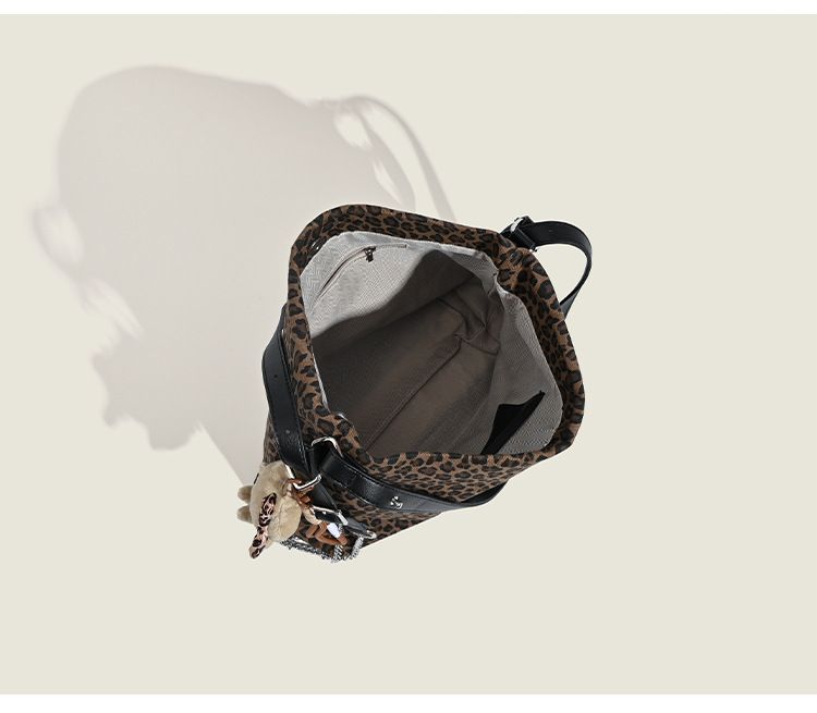 Borsa tote in tela con stampa leopardata da donna, zaino di grande capacità, borsa alla moda, borsa a tracolla, borsa a tracolla 2025 Novità_voghion.com