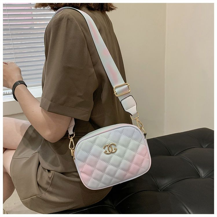 Höst och vinter på den nya lilla doften gradvis färg utländsk stil crossbody väska broderi linje axelväska bred rem_voghion.com