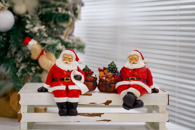 Tableside Santa Claus Doll, European Style Home Desktop Decoration Ornament With Decorative Resin Craft_voghion.com