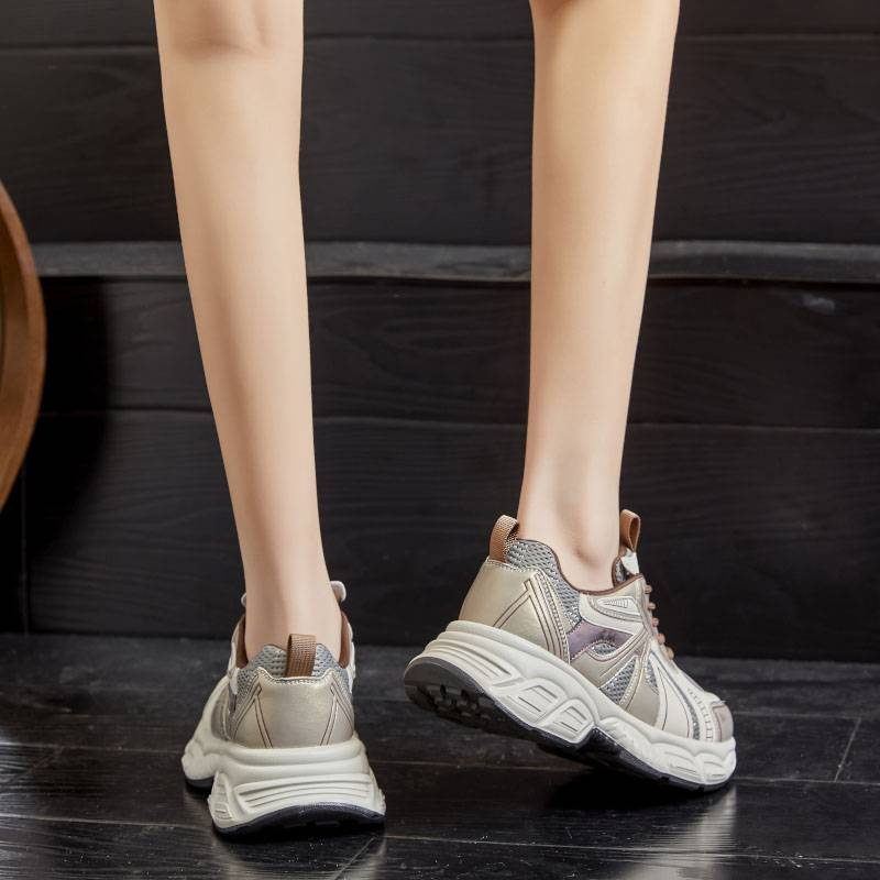 Mingliu Suction film sole dad shoes 2025 spring new casual running shoes thick sole height increasing sports shoes women's versatile shoes children_voghion.com