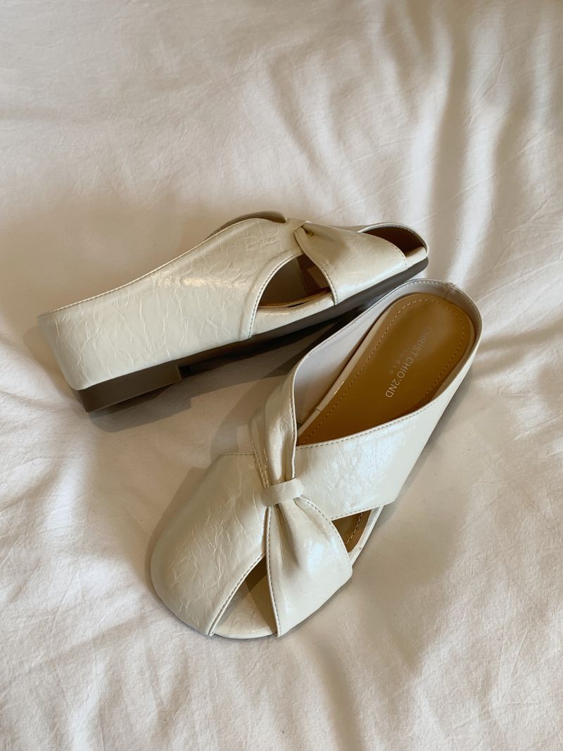 Lancui höhenverstärkende Einzelschuhe 2025 Neue super beliebte Sandalen mit Schleife und geschlossener Zehenpartie_voghion.com