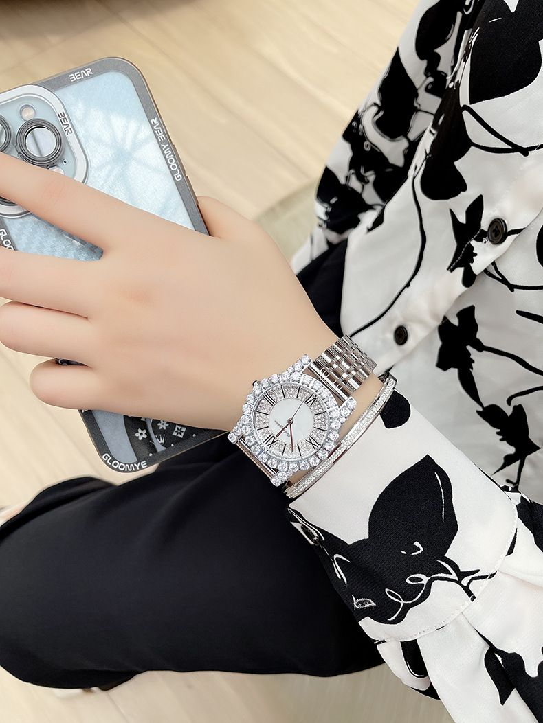 Zircone tempestato di diamanti di alta qualità per influencer femminile, cielo stellato, quadrante in madreperla, cinturino in acciaio impermeabile, quarzo_voghion.com