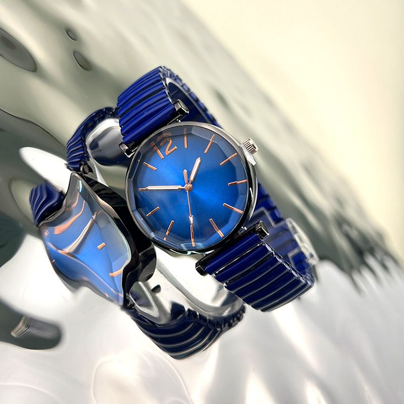 Armbanduhr für Paare für Männer und Frauen, lässig, einfache Skala, elastisches Band, elastische Quarzuhr, für die Arbeit, täglich, Geburtstag, Jahrestag, Valentinstag, Geschenk_voghion.com