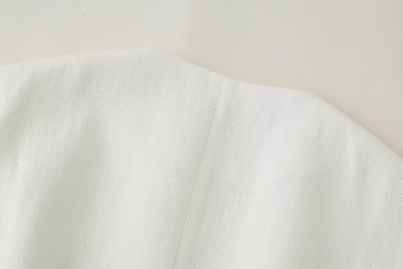 Abbigliamento da donna alla moda e versatile, gilet doppiopetto in misto lino con pantaloni a pieghe_voghion.com