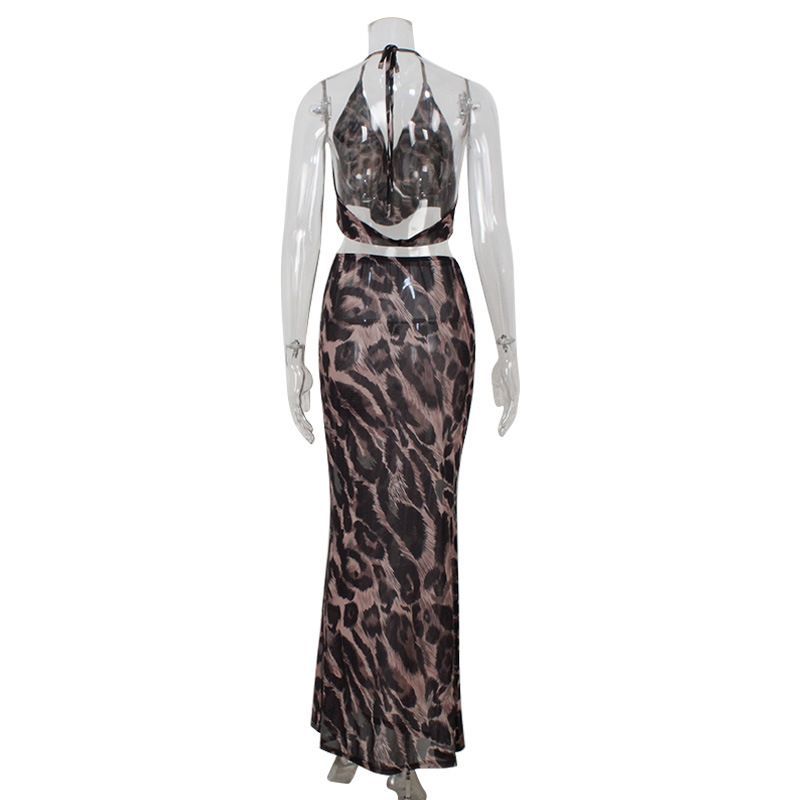 Completo estivo con gonna a sirena a vita bassa, alla moda ed elegante, con scollo all'americana e schiena scoperta_voghion.com